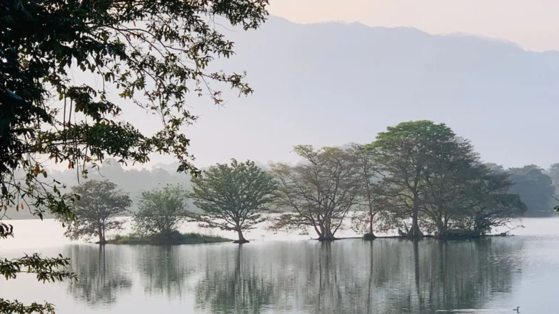 sri lanka traveling place